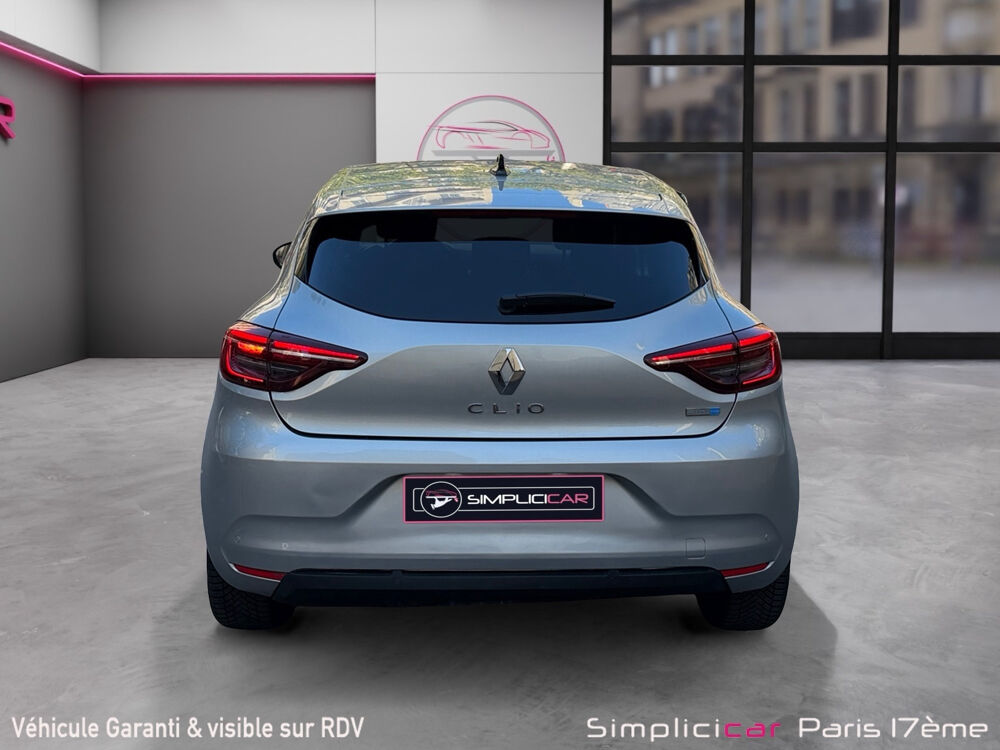 Clio V Clio E-Tech full hybrid 145 Evolution 2023 occasion 75017 Paris