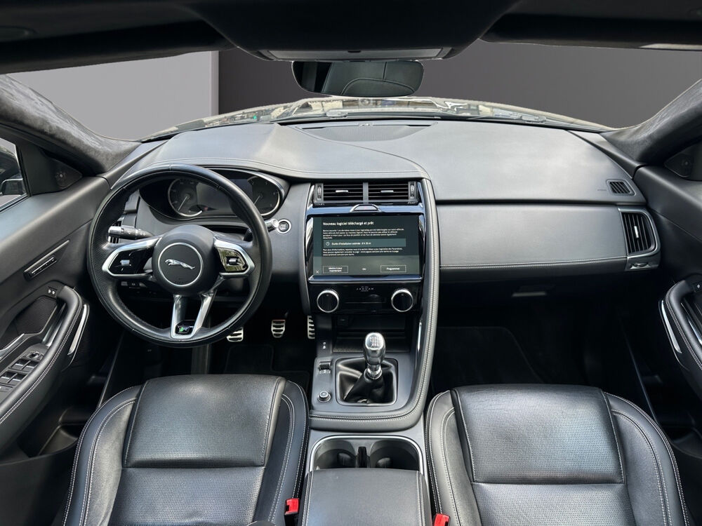E-PACE E-Pace 2.0 D-165 ch FWD BVM R-Dynamic S 2021 occasion 75017 Paris
