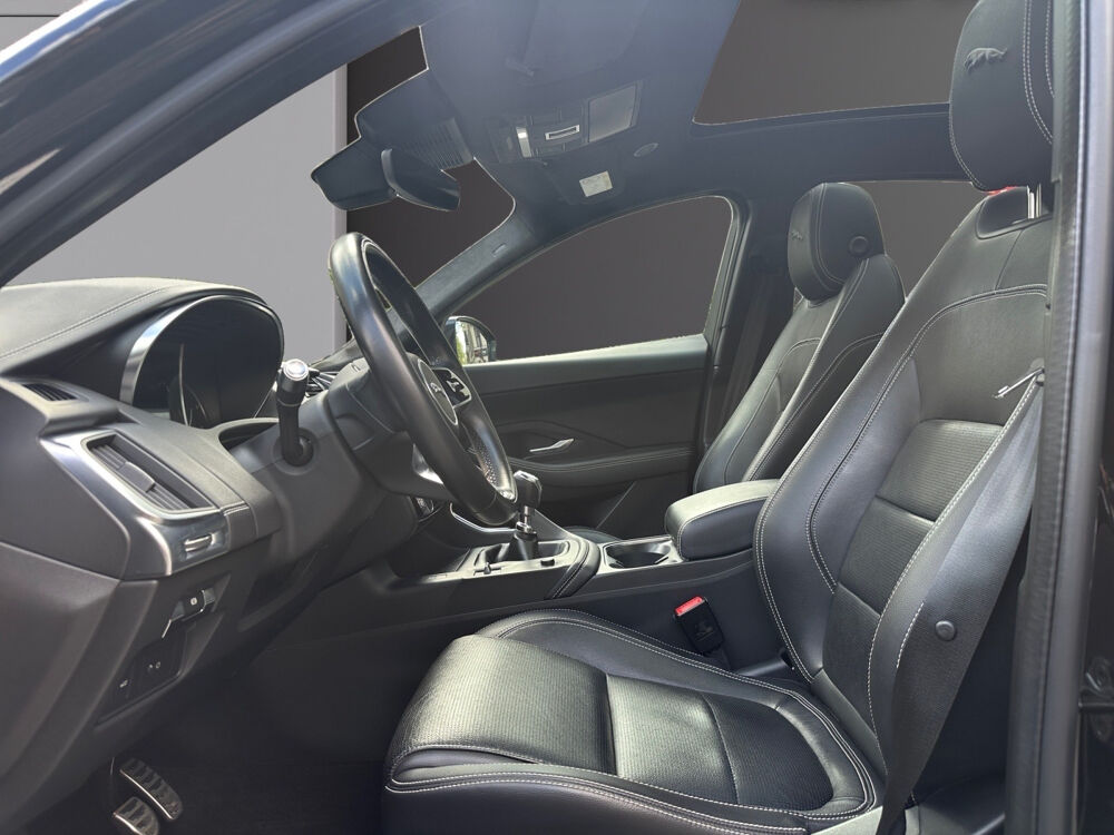 E-PACE E-Pace 2.0 D-165 ch FWD BVM R-Dynamic S 2021 occasion 75017 Paris