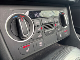 Q3 1.4 TFSI COD 150 ch S tronic 6 Ambition Luxe 2016 occasion 75017 Paris