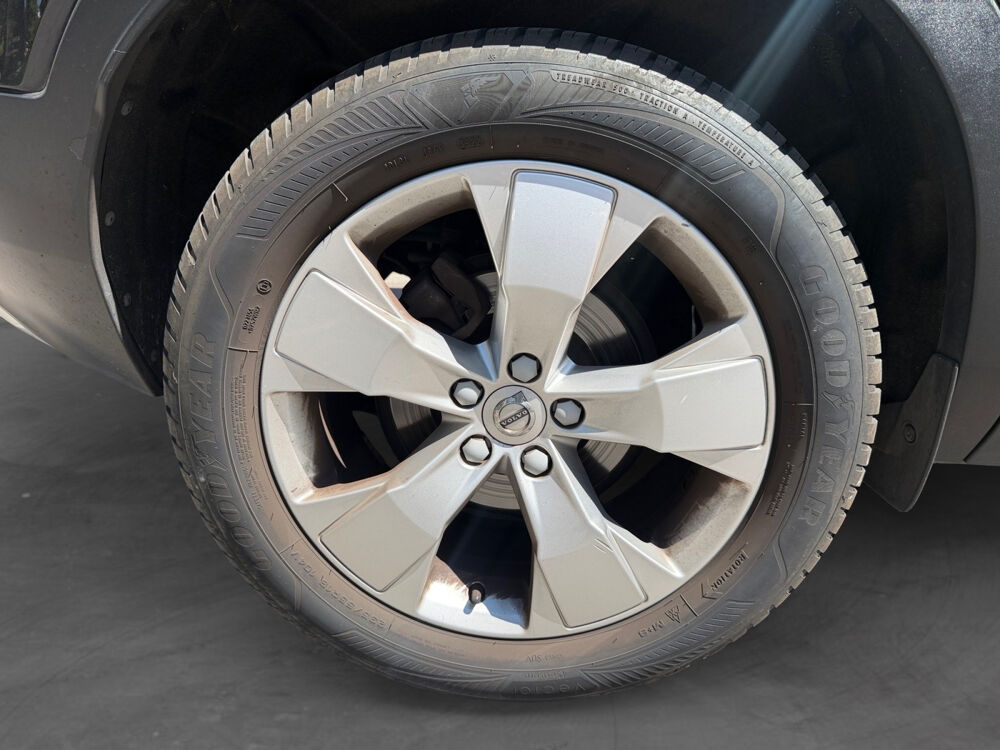 XC40 D3 AdBlue 150 ch Geartronic 8 Momentum 2019 occasion 75017 Paris