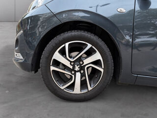 108 VTi 72ch BMP5 Allure 2018 occasion 75017 Paris