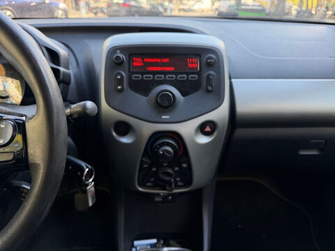 Aygo 1.0 VVT-i x-play 2015 occasion 75017 Paris