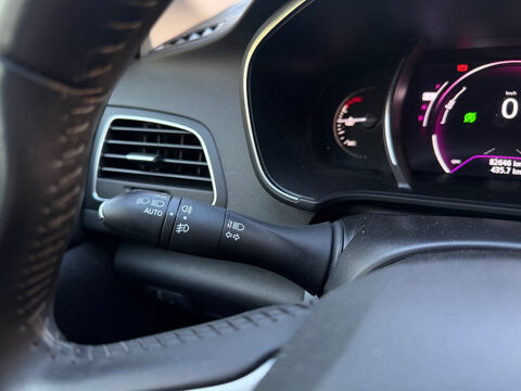 Megane IV M&eacute;gane IV Berline Blue dCi 115 EDC Business 2019 occasion 75017 Paris