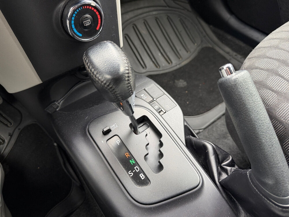 IQ iQ 68 VVT-i MultiDrive 2011 occasion 75017 Paris