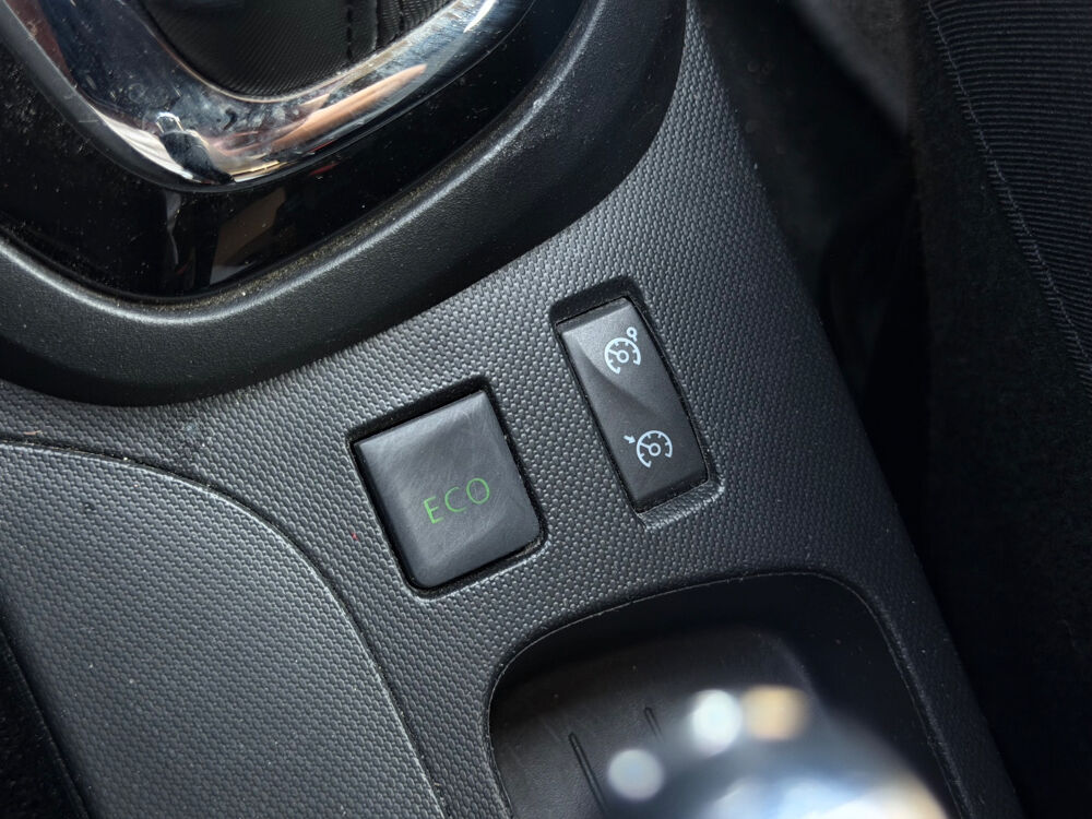 Captur TCe 120 Intens EDC 2014 occasion 75017 Paris