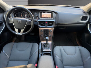 V40 Cross Country T3 152 Geartronic 6 Oversta Edition 2018 occasion 75017 Paris