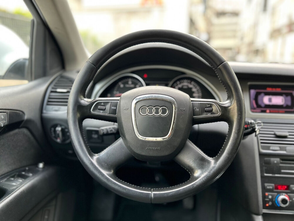 Q7 3.0 V6 TDI DPF QUATTRO AMBIENTE TIPTRONIC A 2011 occasion 75017 Paris