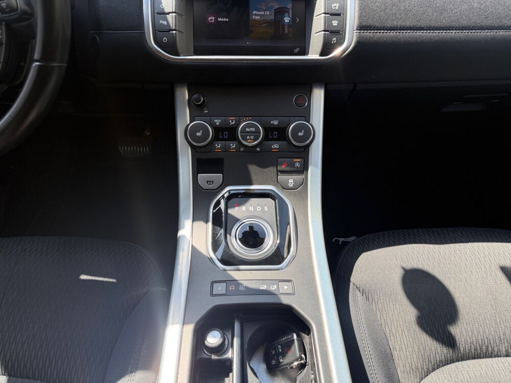 Range Rover Evoque Mark II TD4 Dynamic A 2015 occasion 75017 Paris