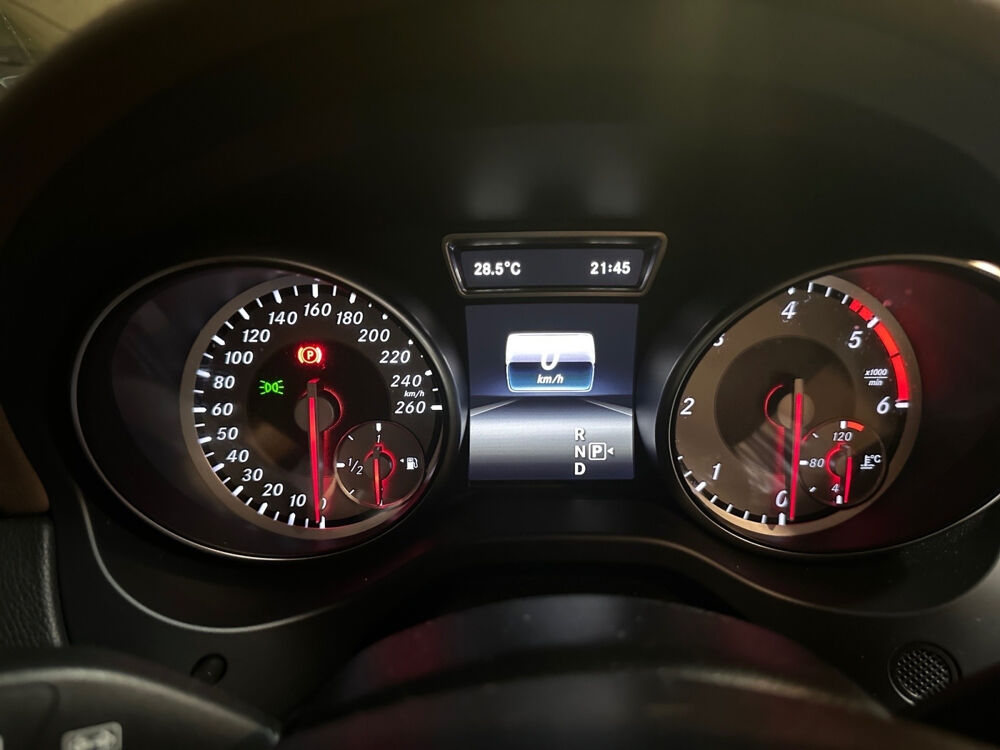 Classe GLA 220 d 4-Matic Fascination 7-G DCT A 2016 occasion 75017 Paris
