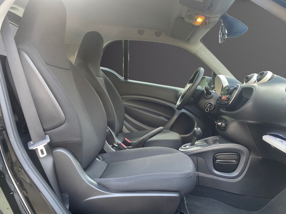 ForTwo Fortwo Coup&eacute; 1.0 71 ch S&S BA6 Pure 2017 occasion 75017 Paris