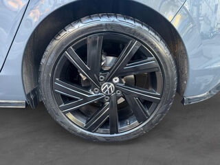 Golf 1.5 eTSi DSG7 R LINE 2024 occasion 75017 Paris