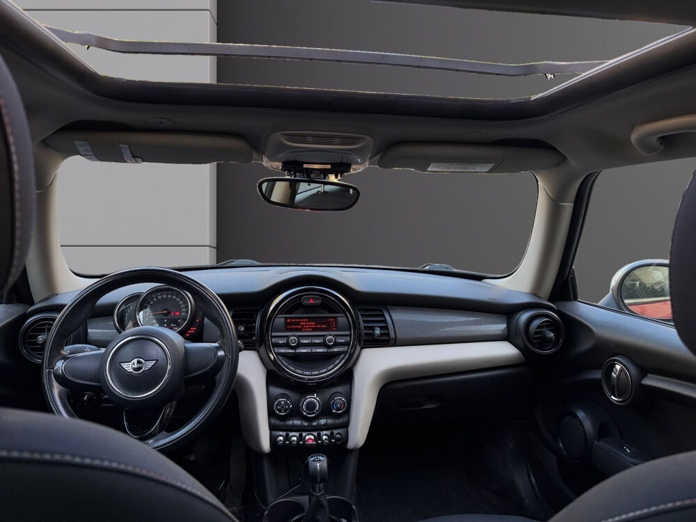 Divers Hatch 3 Portes Cooper 136 ch Pack Red Hot Chili 2016 occasion 75017 Paris