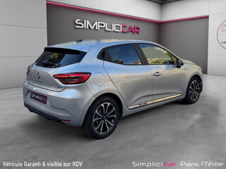Clio V Clio E-Tech full hybrid 145 Evolution 2023 occasion 75017 Paris