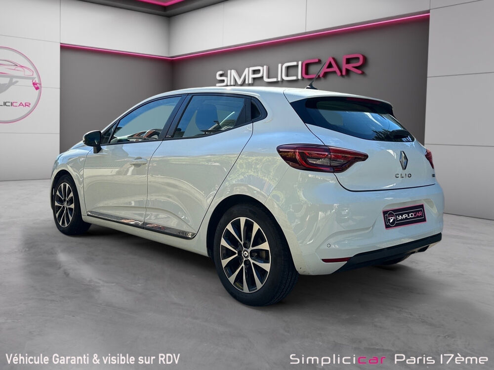 Clio V Clio E-Tech 140 - 21 Business 2021 occasion 75017 Paris