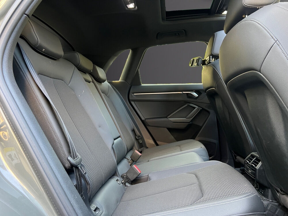 Q3 35 TFSI 150 ch S tronic 7 S line 2023 occasion 75017 Paris