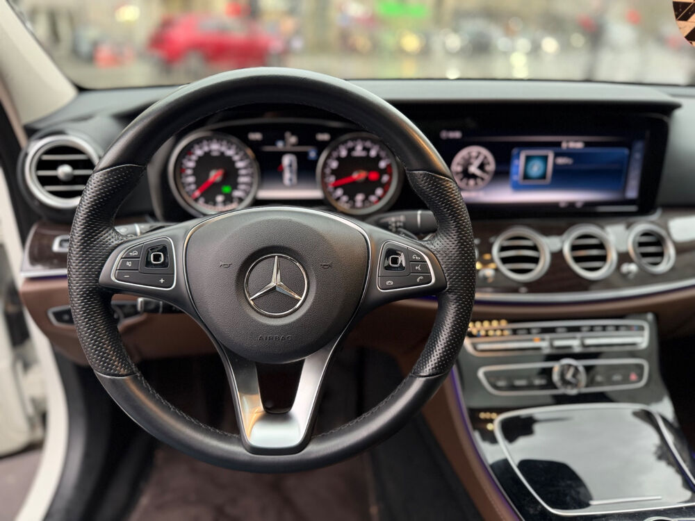 Classe E 300 Sportline 2018 occasion 75017 Paris