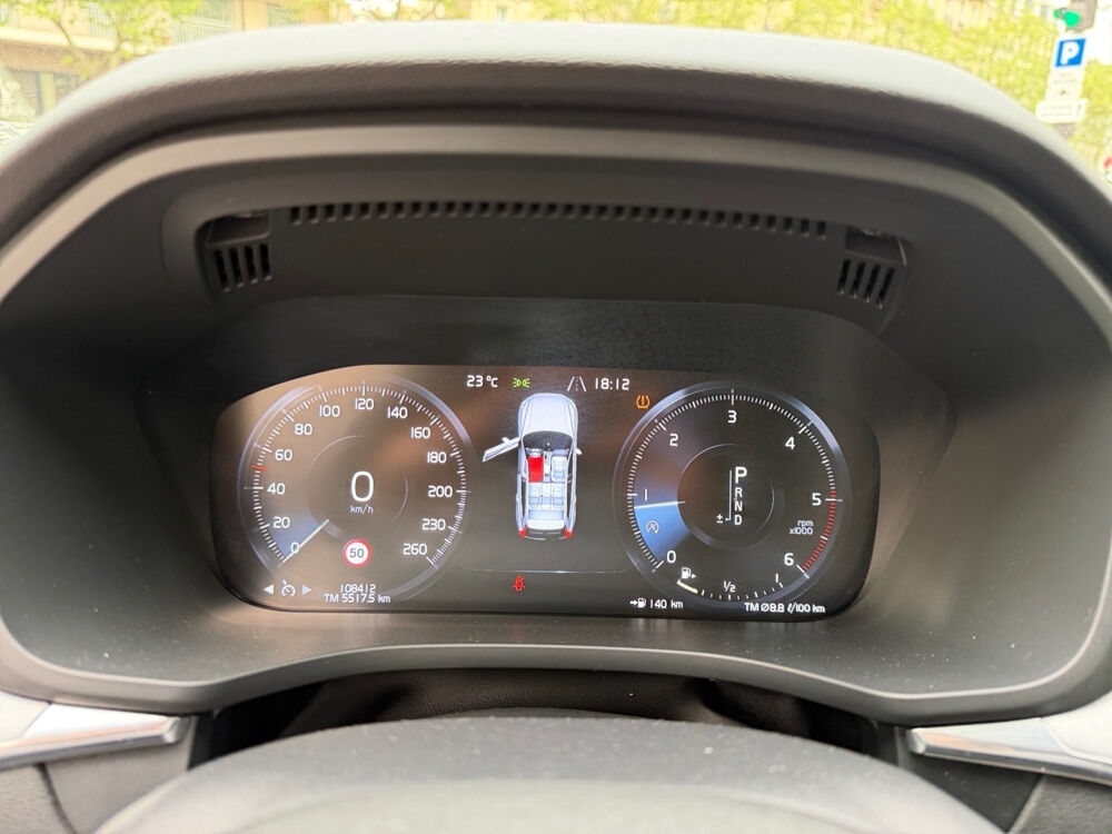 XC60 D4 AWD AdBlue 190 ch Geartronic 8 R-Design 2019 occasion 75017 Paris