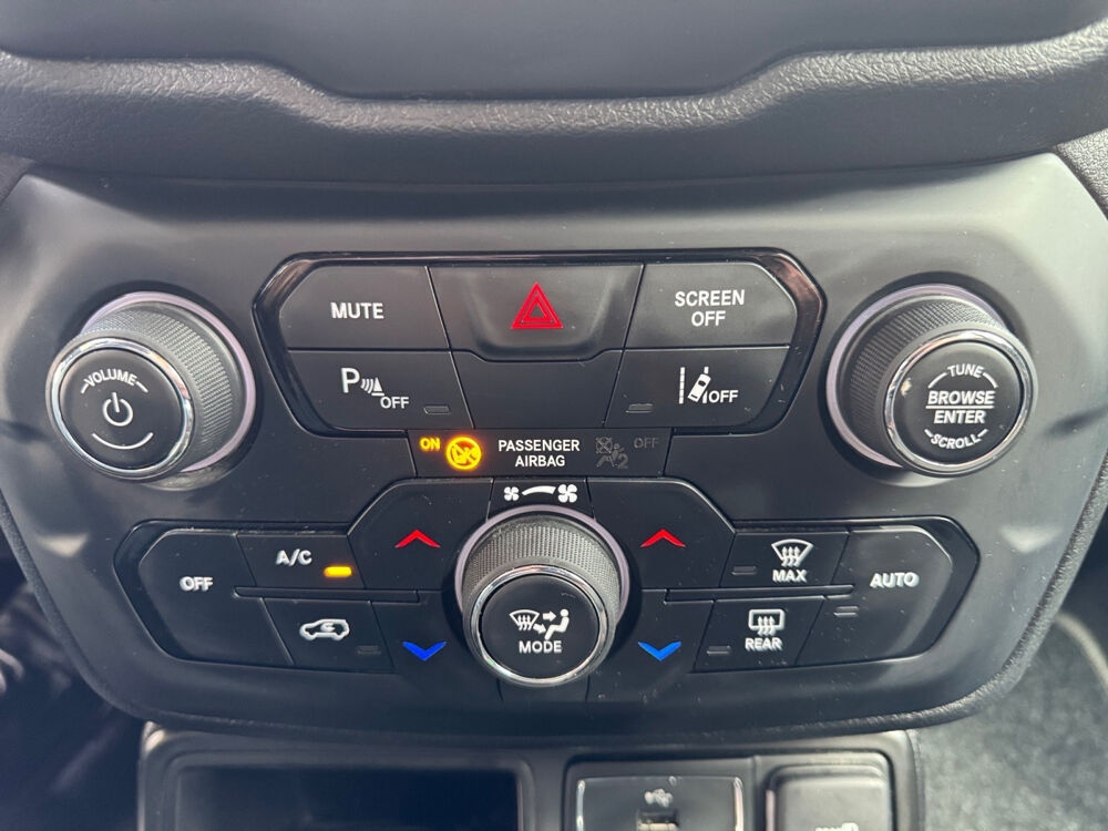 Renegade 1.3 GSE T4 150 ch BVR6 Limited 2019 occasion 75017 Paris