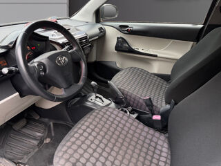 IQ iQ 68 VVT-i MultiDrive 2011 occasion 75017 Paris