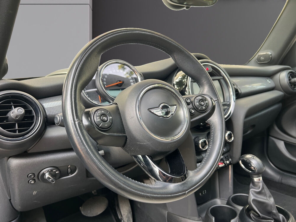 Cooper Hatch 5 Portes 136 ch BVA6 Edition Blackfriars 2018 occasion 75017 Paris