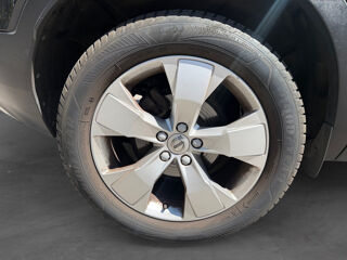 XC40 D3 AdBlue 150 ch Geartronic 8 Momentum 2019 occasion 75017 Paris