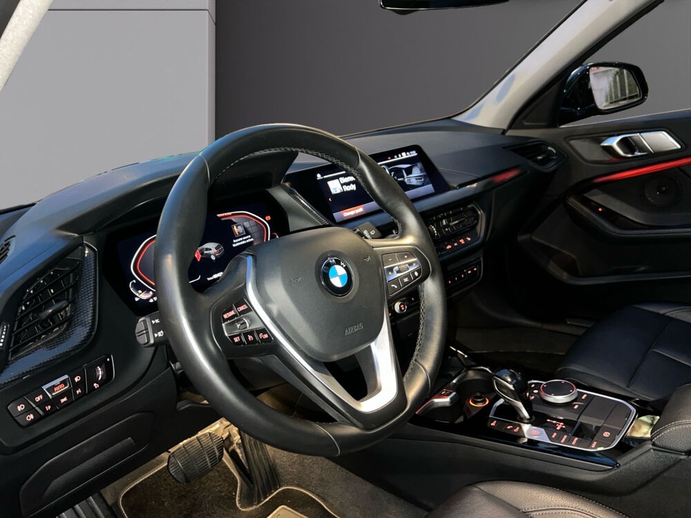 S&eacute;rie 1 118i 140 ch DKG7 Luxury 2019 occasion 75017 Paris