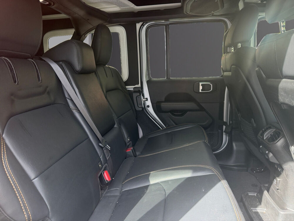 Wrangler Unlimited 4xe 2.0 l T 380 ch PHEV 4x4 BVA8 Sahara 2024 occasion 75017 Paris