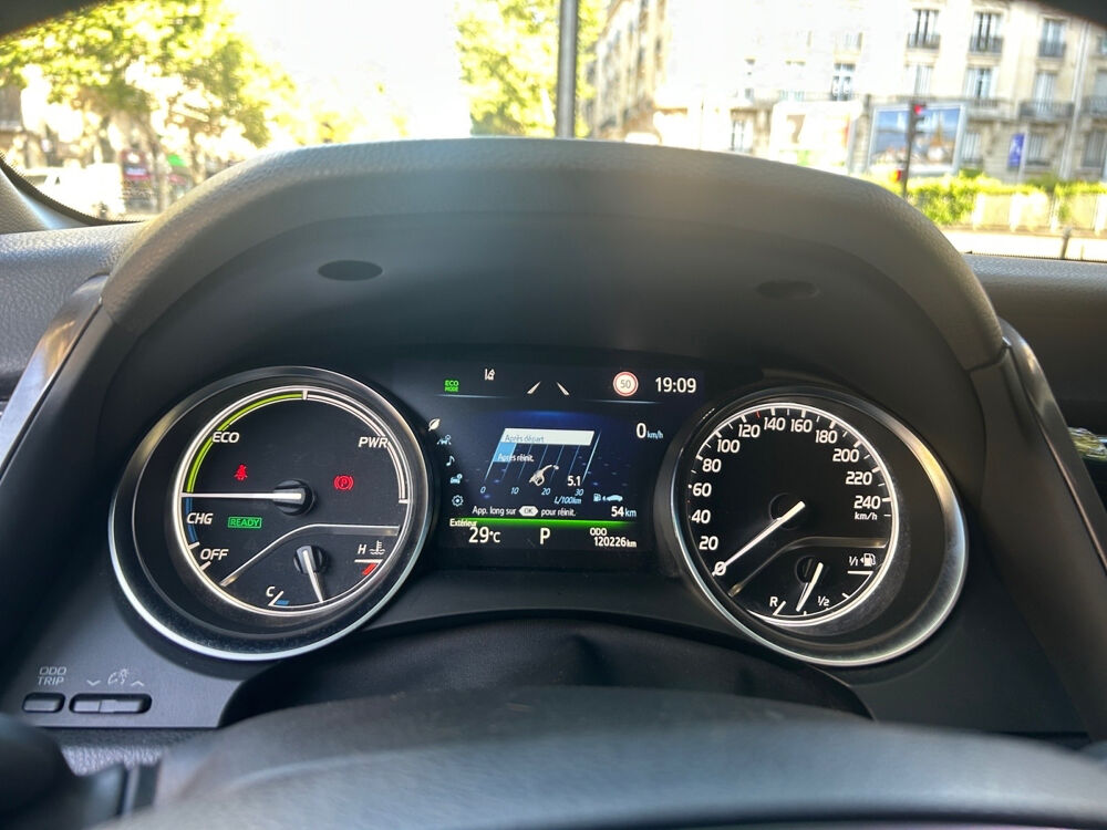 Camry Hybride 218ch 2WD Dynamic 2023 occasion 75017 Paris
