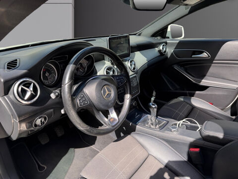 Classe CLA Shooting Brake 180 Fascination 2016 occasion 75017 Paris