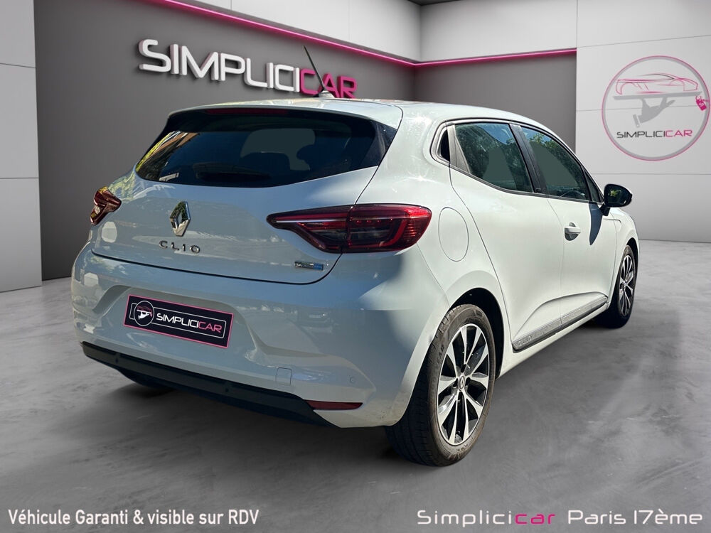 Clio V Clio E-Tech 140 - 21 Business 2021 occasion 75017 Paris