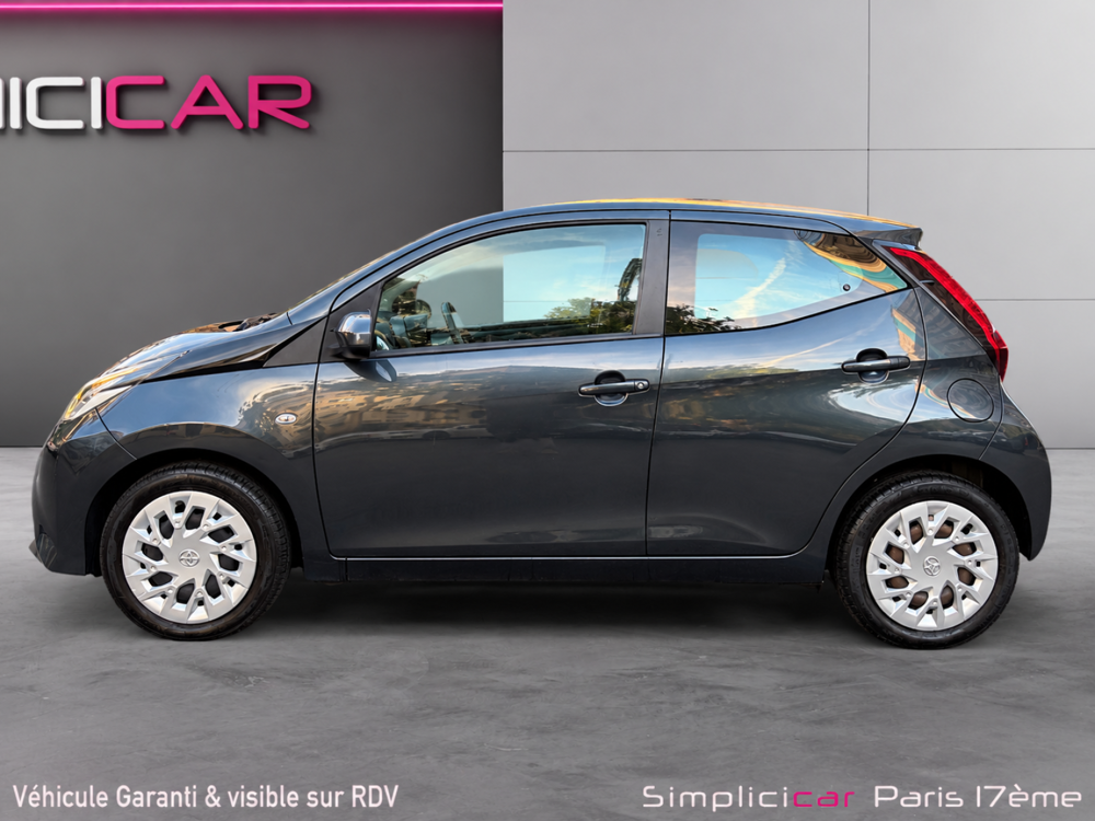 Aygo 1.0 VVT-i x-shift x-play 2019 occasion 75017 Paris