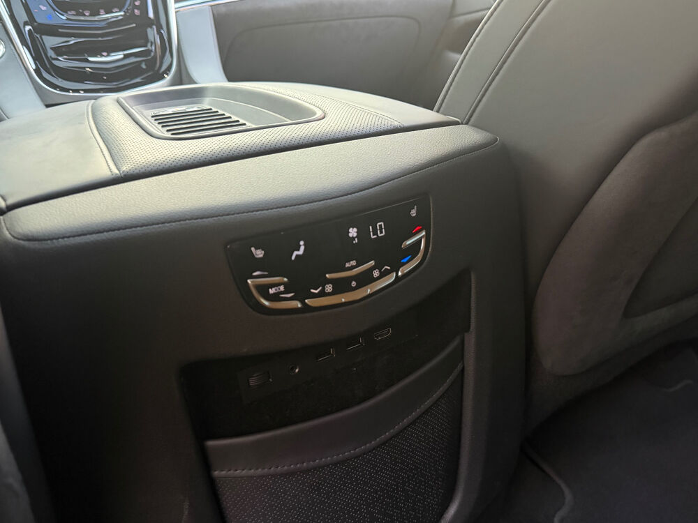 Escalade ESV 6.2 V8 426 AWD Platinium A 2020 occasion 75017 Paris