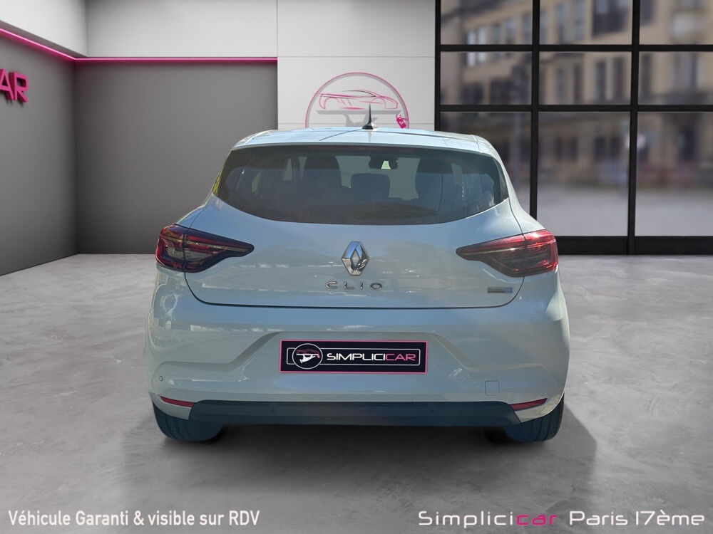 Clio V Clio E-Tech 140 - 21 Business 2021 occasion 75017 Paris