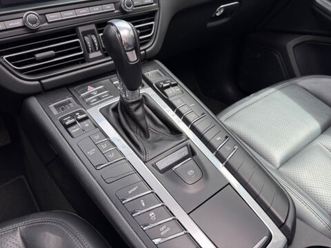 Macan 2.0 245 ch PDK 2019 occasion 75017 Paris