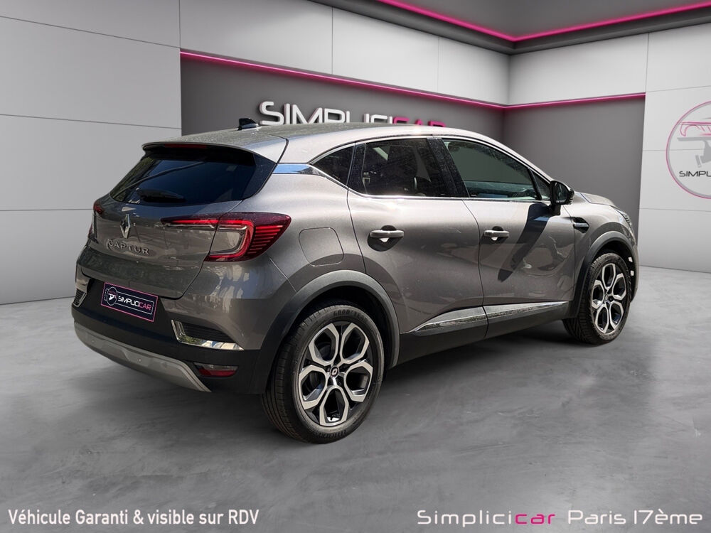 Captur mild hybrid 160 EDC Techno 2023 occasion 75017 Paris