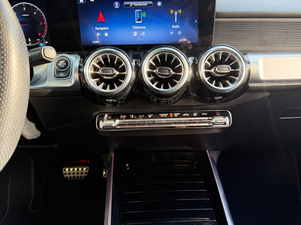 GLB 220 d 8G-DCT 4Matic AMG Line 2024 occasion 75017 Paris