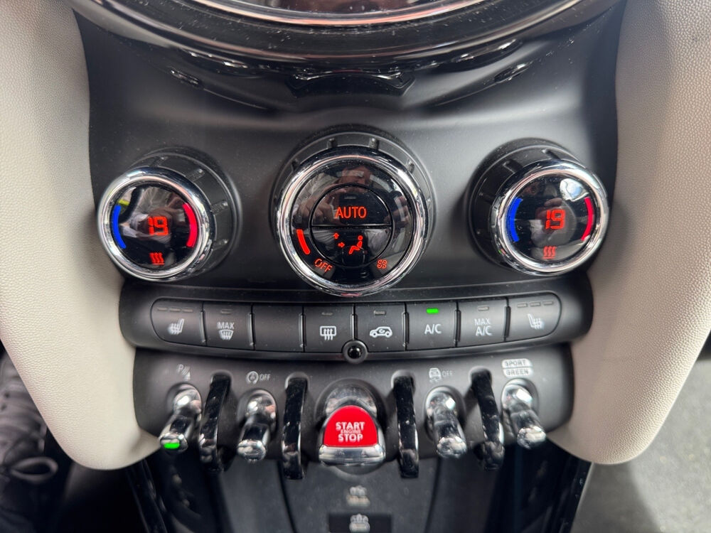 Cooper Cabriolet 136 ch BVA7 Edition Premium Plus 2024 occasion 75017 Paris