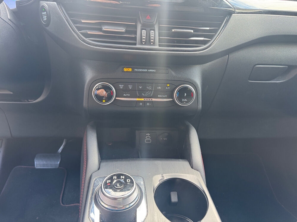Kuga 2.5 Duratec 190 ch FHEV I-AWD Powershift ST-Line 2023 occasion 75017 Paris