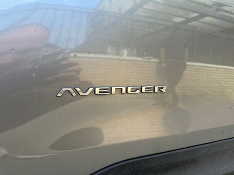 Avenger 115kW 4x2 1st Edition 2023 occasion 75017 Paris
