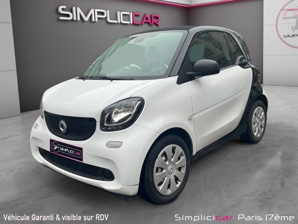 ForTwo Fortwo Coup&eacute; 1.0 71 ch S&S BA6 Pure 2017 occasion 75017 Paris