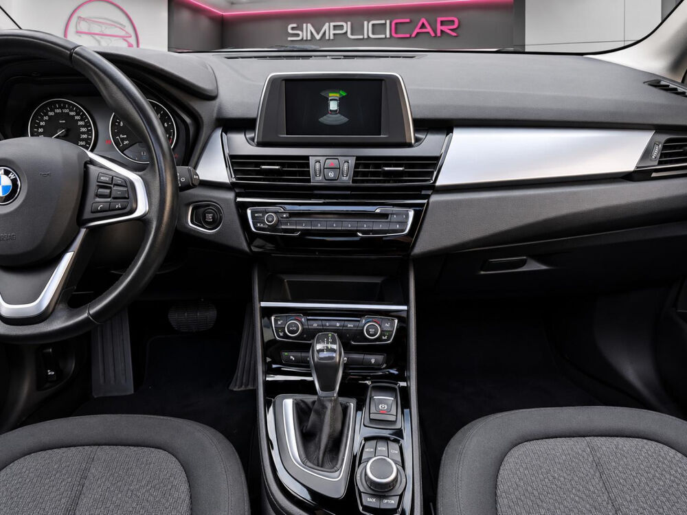 Serie 2 Active Tourer 225xe iPerformance 224 ch Lounge A 2017 occasion 75017 Paris