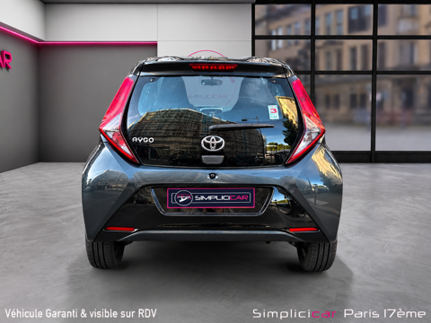 Aygo 1.0 VVT-i x-shift x-play 2019 occasion 75017 Paris