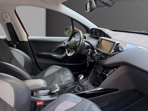 2008 1.2 PureTech 82ch BVM5 Allure 2017 occasion 75017 Paris