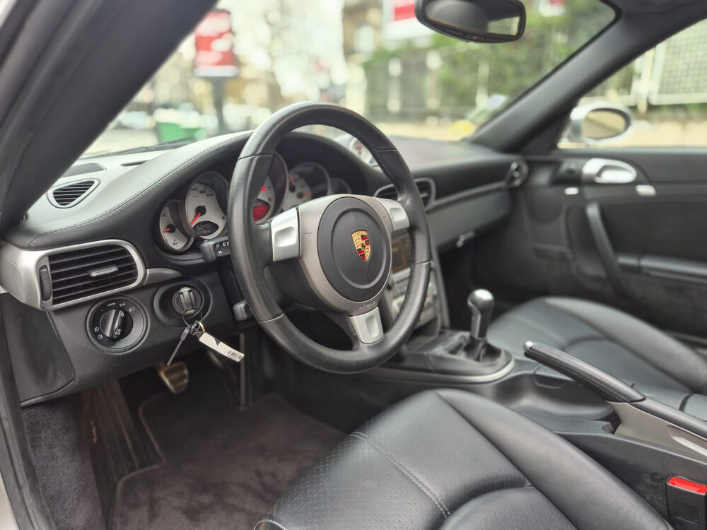 911 (997) 911 Carrera 4S Coup&eacute; 3.8i 2006 occasion 75017 Paris