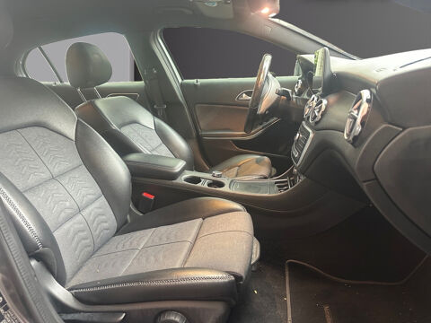 Classe GLA GLA 200 d 7-G DCT Business Edition 2017 occasion 75017 Paris
