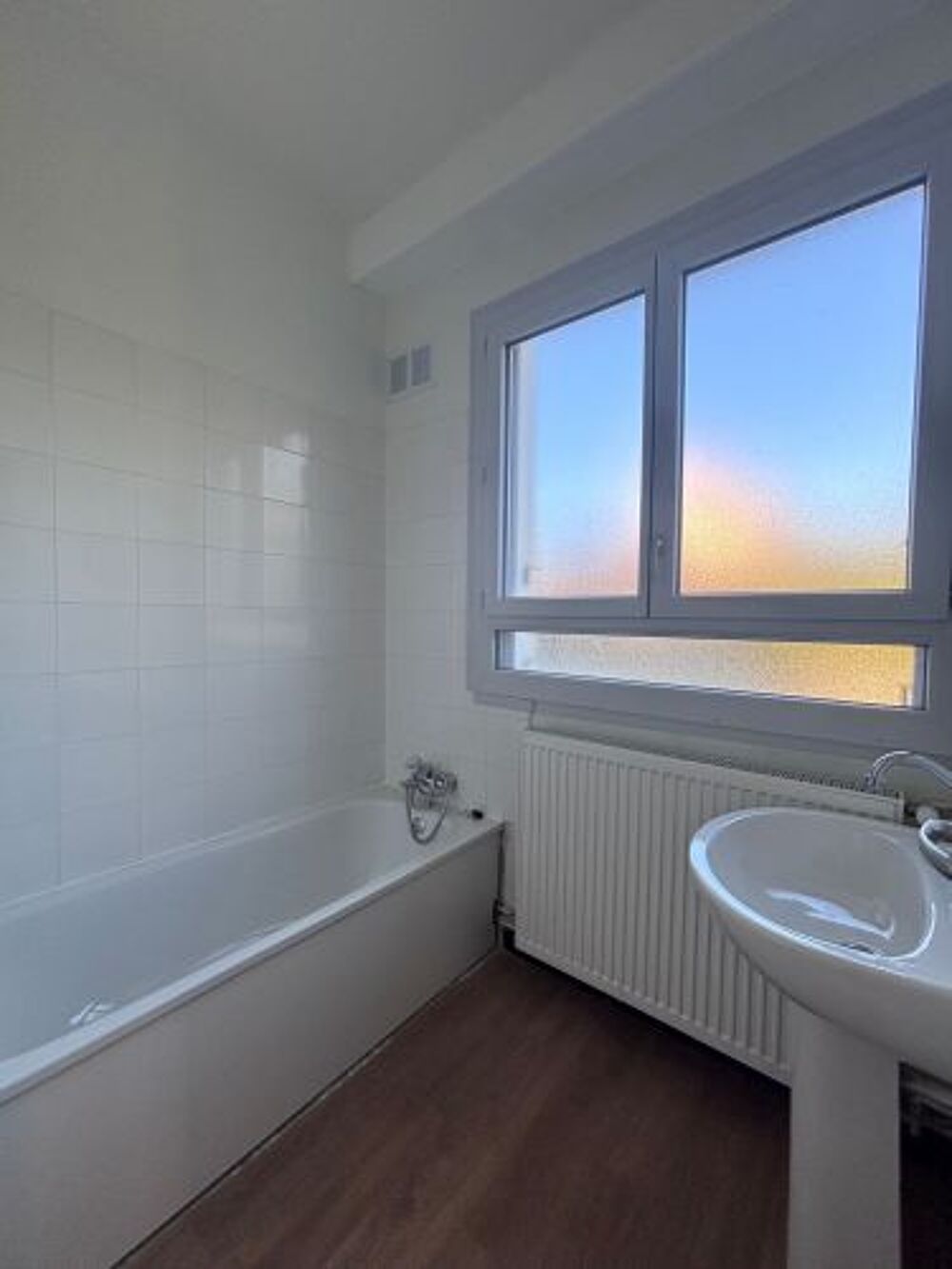 Location Appartement Bel Appartement 2 chambres - CANAL SAINT AMAND MONTROND St amand montrond