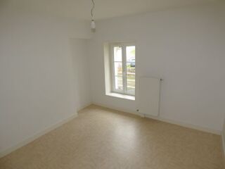  Appartement à louer 3 pièces 74 m²