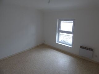  Appartement à louer 4 pièces 82 m²