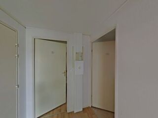  Appartement à louer 2 pièces 77 m²